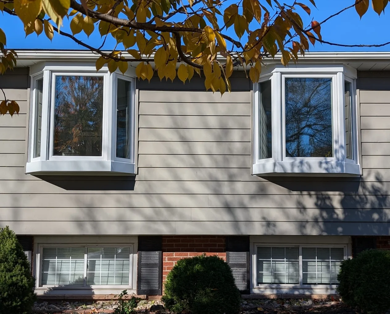 Top 5 Signs It’s Time to Replace Your Windows (Not Just Repair Them)