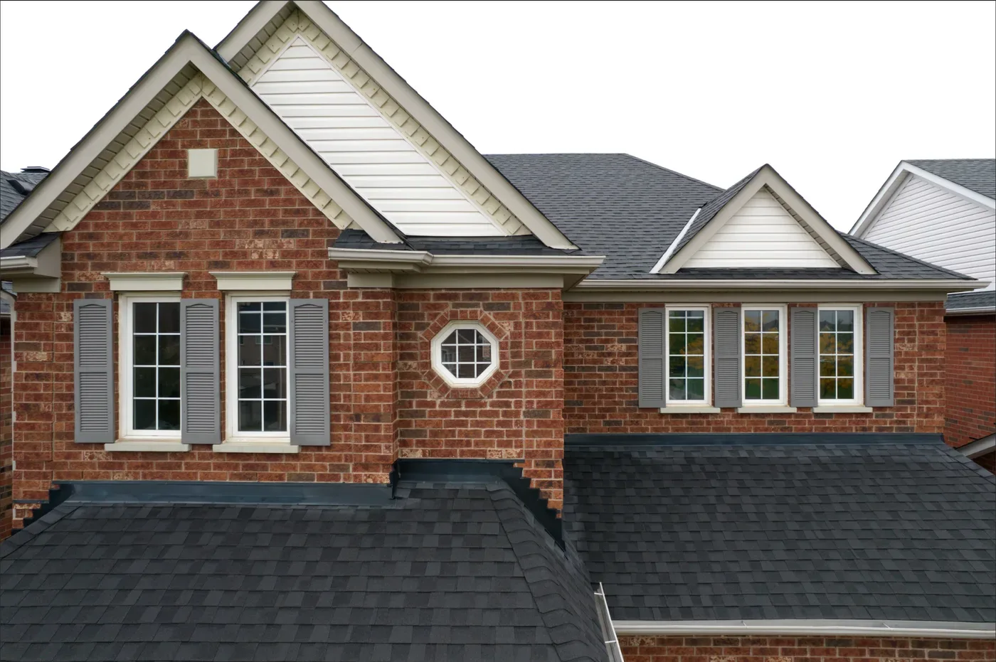 Hydro Bills Too High? How Modern Glazing and Frames Cut Costs