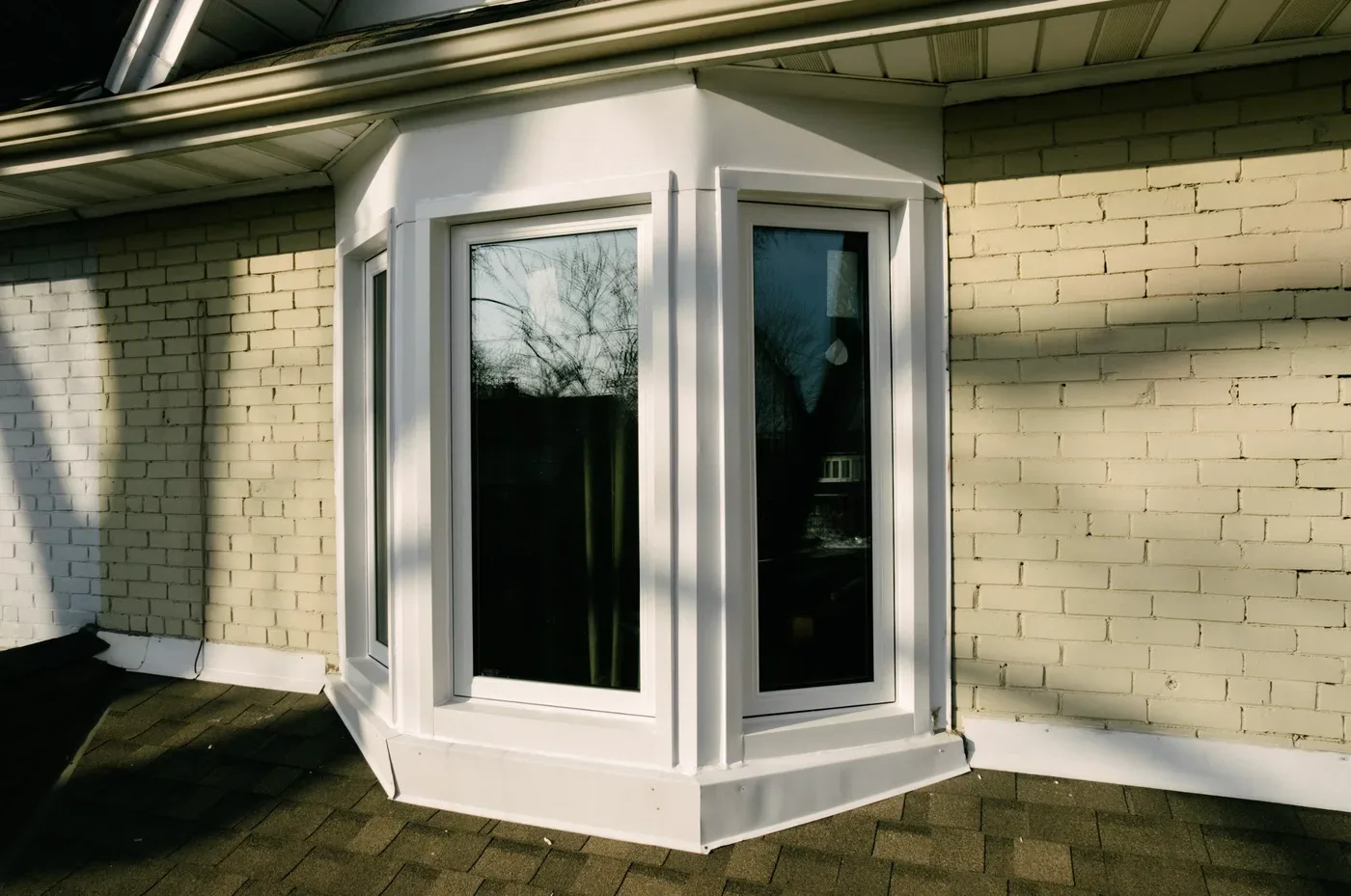 How Window Replacement Can Improve Comfort in Older Toronto Homes